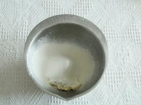 一份：原味直接筛入低粉。