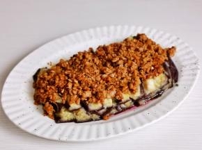 铺在茄子上面。