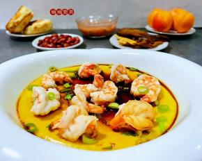 芙蓉虾蒸蛋羹也是宴客必备的拿手好菜噢