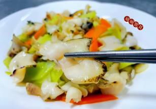 螺片入口鲜嫩脆爽尾调在嘴里是鲜甜的口感