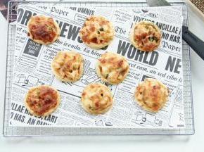 出炉就是迷你披萨的样子啦！