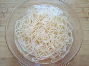 捞出过凉水。 