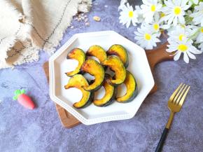 烤的贝贝南瓜外焦里糯。