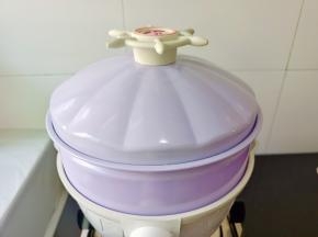 上锅蒸三分钟。