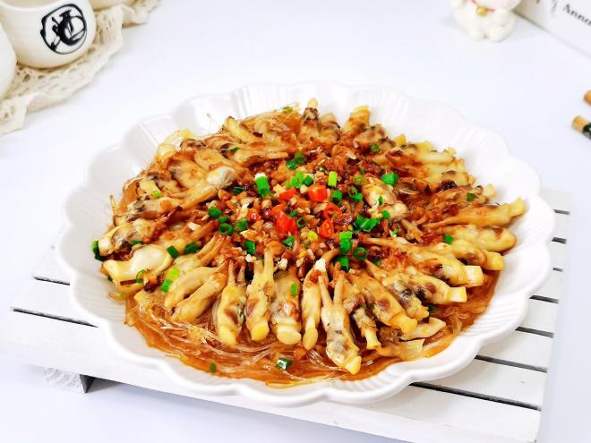 蒜蓉粉丝烤蛏子