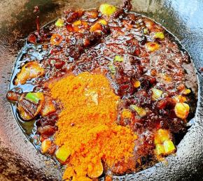 放入这道美味佳肴的灵魂调味料奥尔良腌料