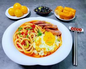 这满满一碗营养丰富的美味佳肴太诱人了