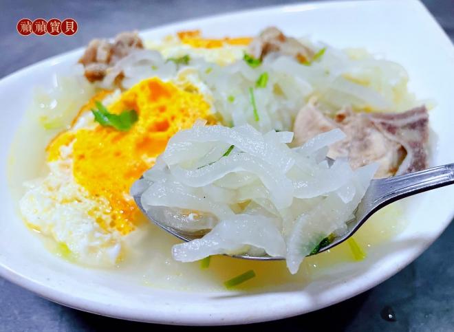 排骨煎蛋白萝卜丝汤