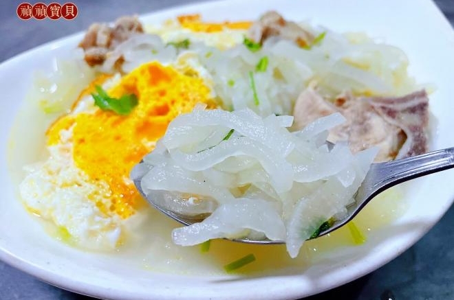 排骨煎蛋白萝卜丝汤
