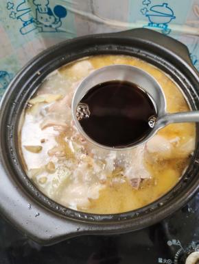 放入一大勺香醋！