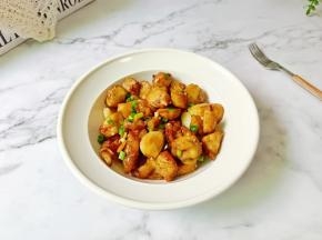 烤好的鸡胸肉蒜香入味，连大蒜都是糯糯的，巨好吃！