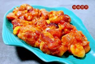 香浓可口的奥尔良鸡脆骨装入盘中，就大功告成了。