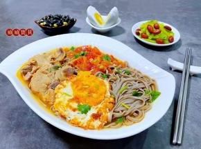 这道美味不但营养爆棚，也是减脂效果非常好的美味佳肴。