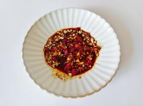 把调味料拌均匀。