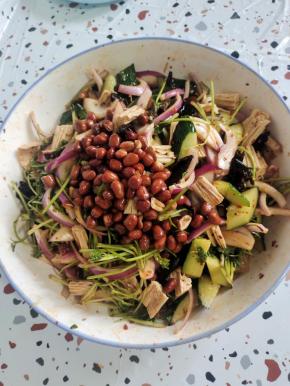 放入炸好的花生米！