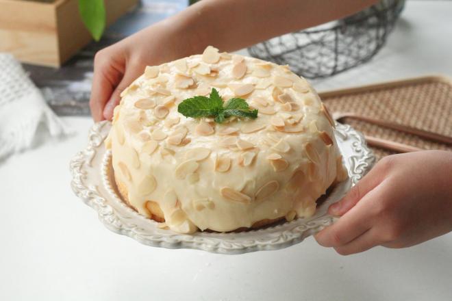 爆浆海盐奶盖蛋糕，松软戚风+咸香芝士奶盖，一口就上瘾，巨好吃！