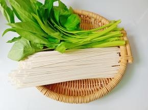 准备好新鲜食材。