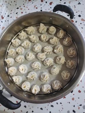 包好的生煎包胚！