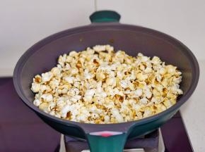 没有爆开的声音打开盖子，晾凉。