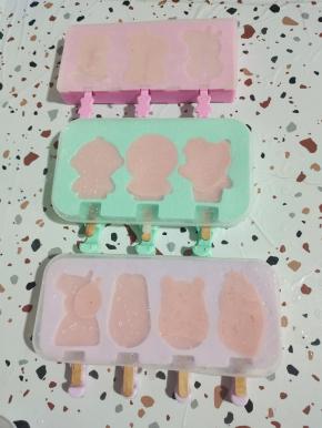 盖上盖子，放入冰箱冷冻一晚上！