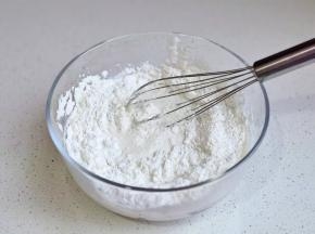 搅拌均匀至无颗粒。