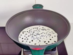 再倒入剩余的面糊。