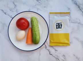 准备好所有食材。