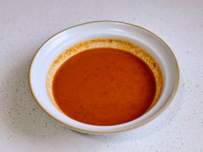 加适量水搅拌均匀。