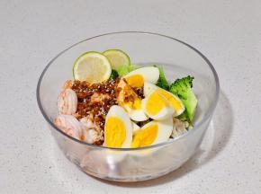 淋上料汁拌均匀即可。