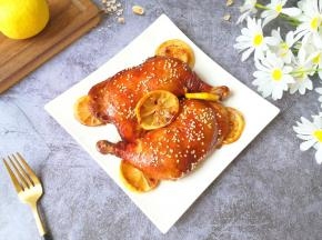 柠香烤鸡腿出炉。 