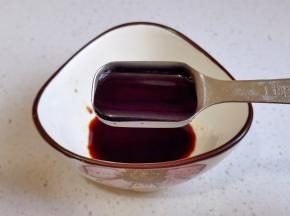 照烧汁：酱油。