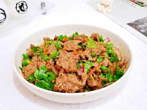 好吃到上午的牛肉做法。