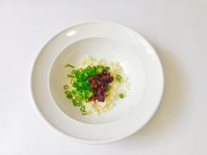 加辣椒酱一勺。