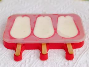 盖上盖子冷冻6小时以上。