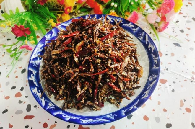 香辣小鱼仔