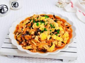 盛出装盘撒葱花。