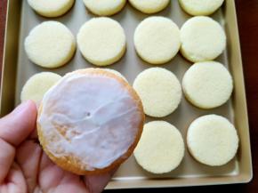 抹上一层薄薄的沙拉酱