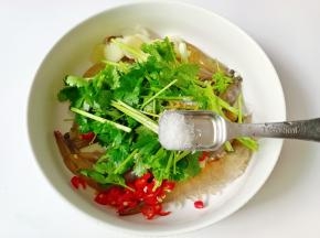 加少许的鸡精。