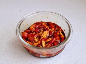 拌均匀腌制5分钟。