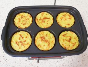 煎至两面焦黄出锅。