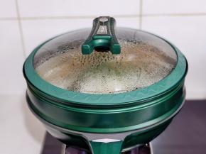 水开后蒸10分钟焖3分钟。