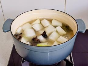 加入冬瓜黑木耳。