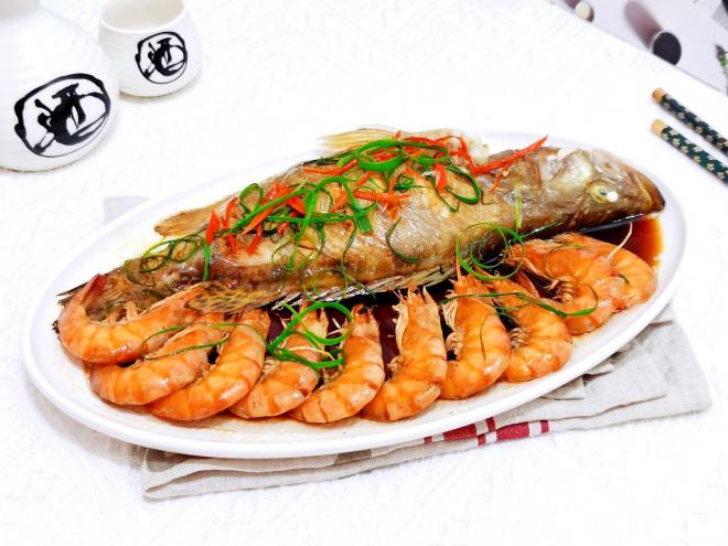 基围虾蒸桂鱼