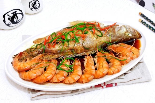 基围虾蒸桂鱼