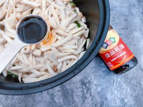 加入味达美蚝油1勺