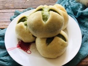关火后焖3分钟以上，取出装盘