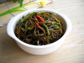 盛入碗中即可食用。