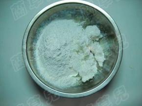 加入糯米粉。