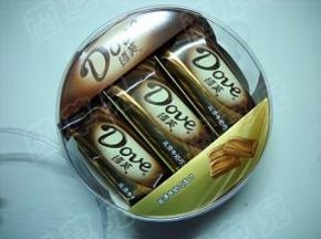 准备好德芙巧克力。