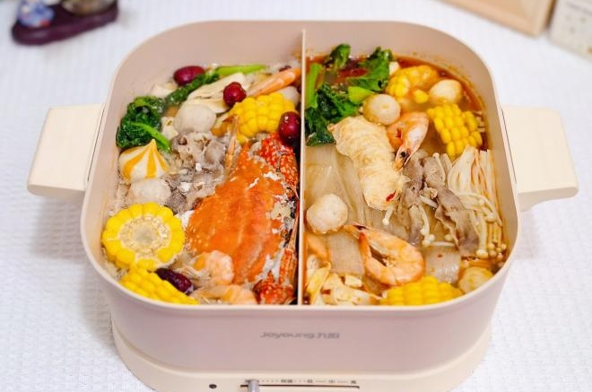 海鲜丸子鸳鸯锅